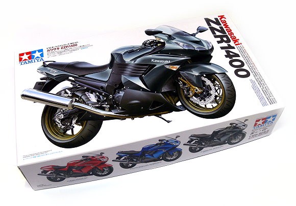 Tamiya Motorcycle Model 1/12 Motorbike Kawasaki ZZR1400 Scale Hobby 14111