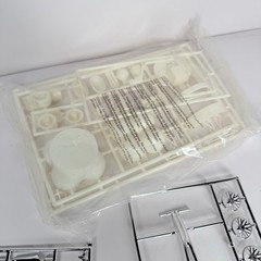 AMT 1:25 Royal Rail Retro Deluxe Edition Kit # AMT-630