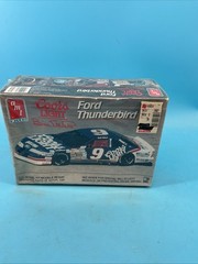 AMT #9 Coors Light Ford Thunderbird Bill Elliott Kit # 6740 Factory Sealed 1:25
