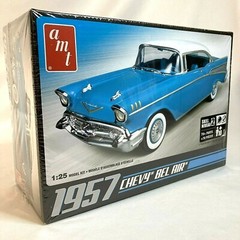AMT 1957 Chevy Bel Air 1/25 Scale Molded in Blue Plastic Model Car Kit NEW!