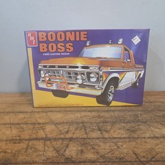 AMT BOONIE BOSS T412 Ford Custom Pickup Truck Model Kit Hobby SEALED