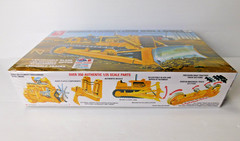 Sealed 1/25 Amt Construction Bulldozer Plastic Model Kit #AMT1086/06