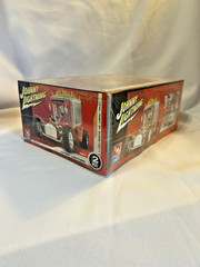 AMT ICE CREAM TRUCK by George Barris- Johnny lightning model kit NEW SEALED BOX