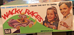 1:25 Wacky Races: Compact Pussycat Figure Snap MPC Model Kit Penelope Pitstop