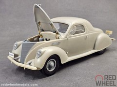 1937 Lincoln Zephyr Coupe Resin Kit 1/25 by Red Wheel Models