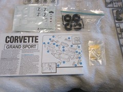ACCURATE MINIATURES CORVETTE GRAND SPORT JUNKYARD MODEL KIT LOT #503