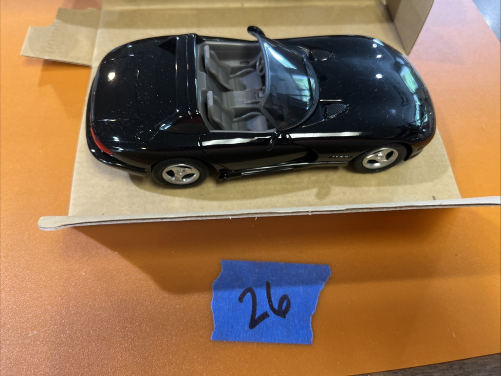 ERTL AMT 1993 Dodge Viper RT / 10 Dealer Promo Model 1:25 Black #6128