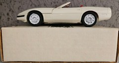 1992 C4 Chevy Corvette Convertible White / Red Interior Dealer Promo Amt Ertl