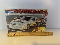 Vintage NIB Monogram Davey Allison 28 Black White Havoline Thunderbird Mode