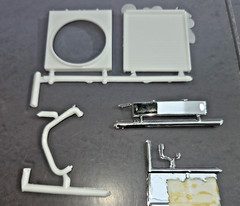 Kenworth W925 Conventional Model 1/25 Scale AMT Parts Kit Radiator and Hoses