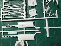MODIFIED RACER LIGHTNING CHASSIS,SUSPENSION,INTERIOR 1:24 SCALE NICE DETAIL