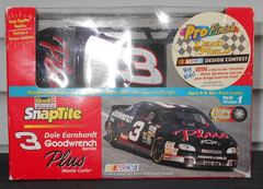 REVELL # 3 GOODWRENCH PLUS NASCAR 1998 CHEVROLET D. EARNHARDT SNAPTITE KIT 1/24