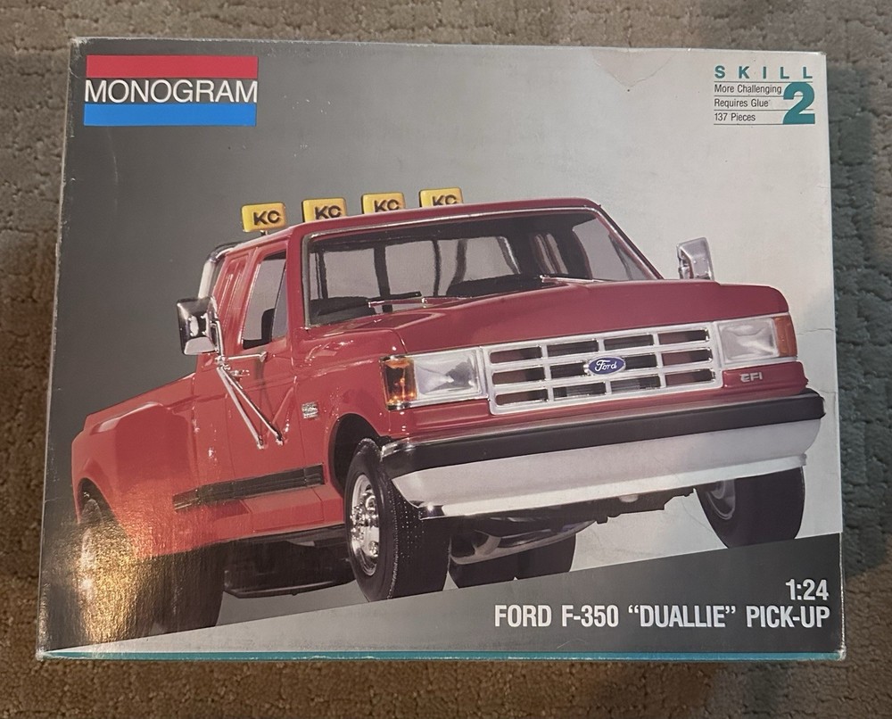 Monogram Ford F-350 Duallie Pickup Truck Model Kit 1/24 Scale 1991 Complete/Open