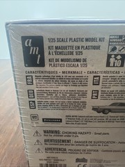 AMT 1965 Bonneville Sport Coupe. 1/25 #AMT1260/12. Customizable Model kit Sealed