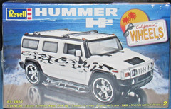 Hummer H2 with California Wheels 1/25 Scale Revell Model Kit (Sealed)