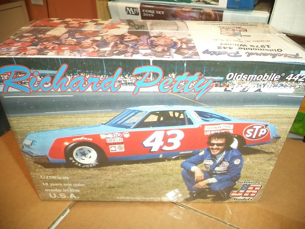 Salvinos JR Models 1/25 Richard Petty’s #43 1979 Winner Oldsmobile 442 New!