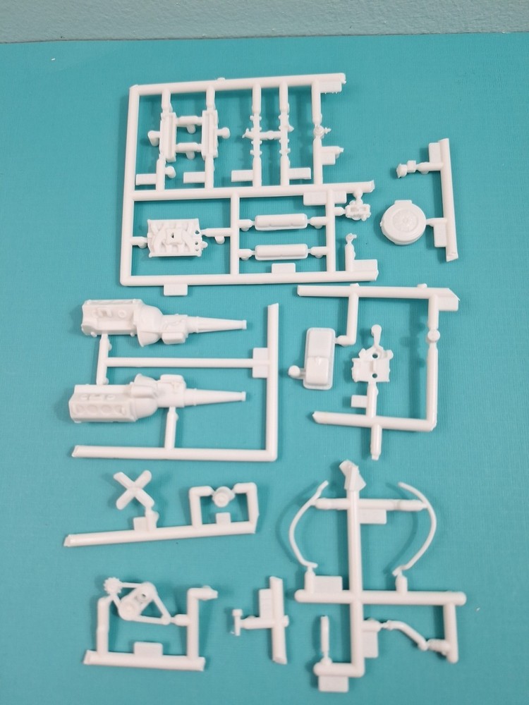 Revell AMT Ertl Monogram MPC 1/25 Model Part 1958 Ford Edsel Pacer 361 Engine