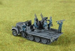 Hasegawa 1/72 Sd.Kfz 7 8 Ton Half Track with 20mm Quad Machine Gun