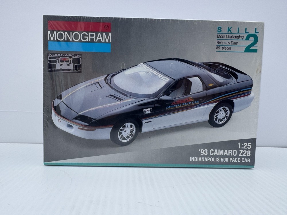Vintage MONOGRAM 1:25 ’93 CAMARO Z28 INDIANAPOLIS 500 PACE CAR # 2964 Sealed