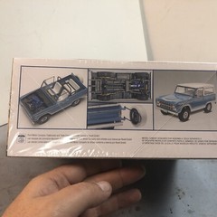 REVELL Ford Bronco 1/25 Scale Plastic Model Car Kit 85-4320 Sealed Brand New