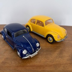 VW Beetle Models 2 Sunnyside SS 7707 1955 Bug & Airfix QuickBuild Yellow Plastic