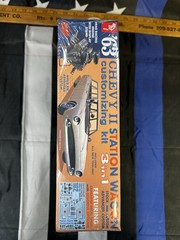 AMT 1201/12 63 CHEVYII STATION WAGON CUSTOMIZING 3 in 1: MODEL KIT 1/25