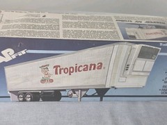 Vintage 1/32 AMT MATCHBOX SNAPFIT TROPICANA REEFER TRAILER FACTORY SEALED 1980