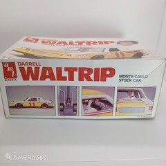 AMT Ertl 1:25 Darrell Waltrip Monte Carlo Stock Car Model Kit 8043