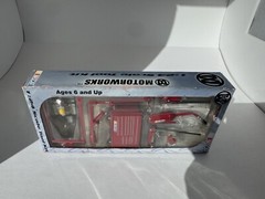NASCAR Motorworks Tool Kit Item #42301 New 1:24 Scale Collectable