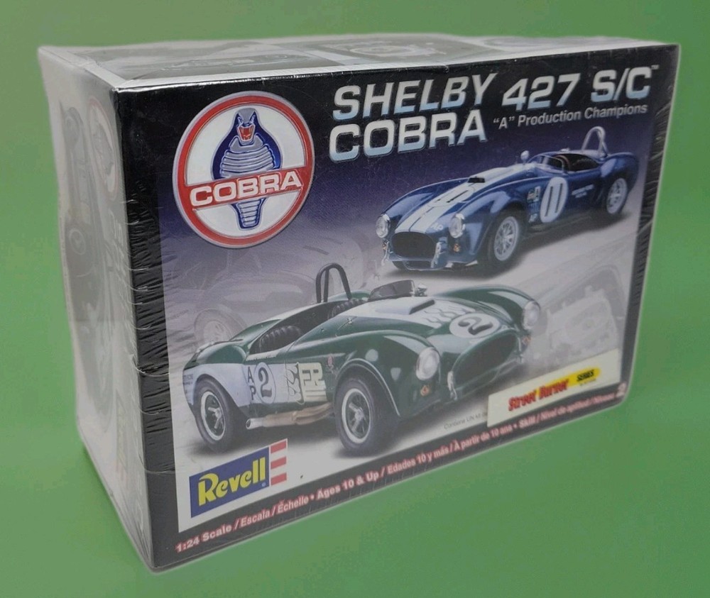 Revell Shelby Cobra 427 S/C 1/24 model Brand New Factory Sealed Box 85-2828