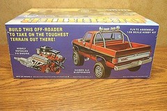 MPC 1984 GMC PICKUP (DESERTER) 1/25 SCALE MODEL KIT molded in white