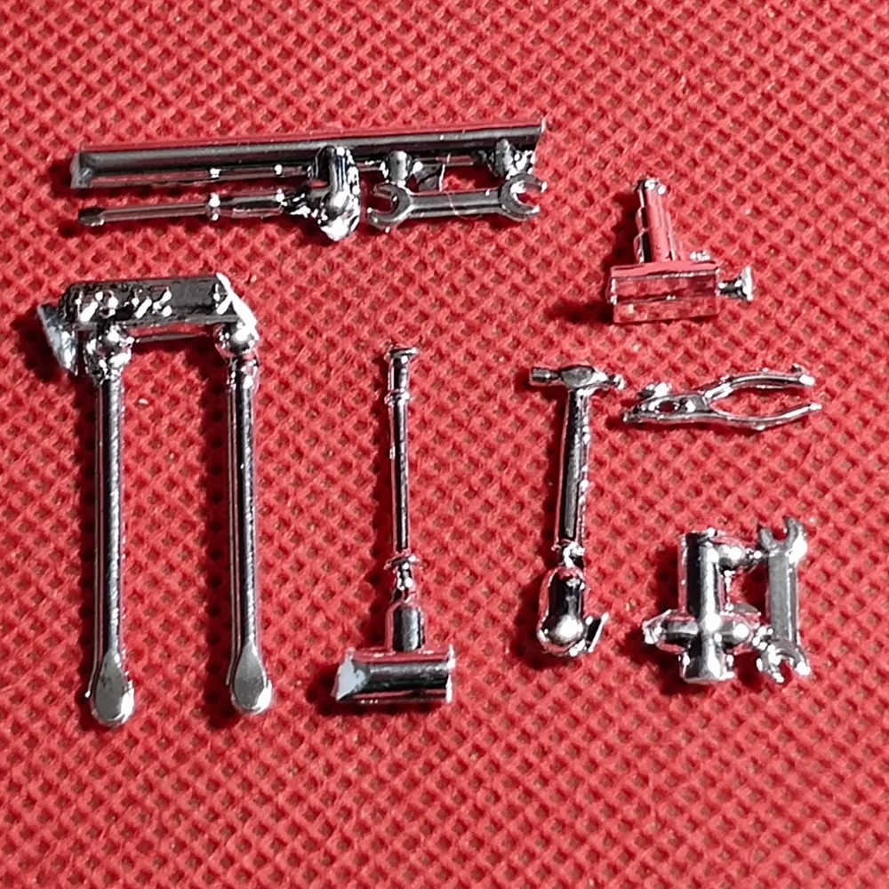 Hand Tools 1934 Ford Pickup 1:25 Scale Model Car Part Lindberg