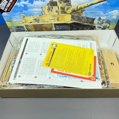 ACADEMY GERMAN TIGER-I TANK EARLY PRODUCTION 1/35 SCALE PLASTIC MODEL KIT 13239