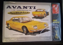 1:25 Vintage AMT 1964 Studebaker Avanti 3 in 1 kit molded in white NICE!