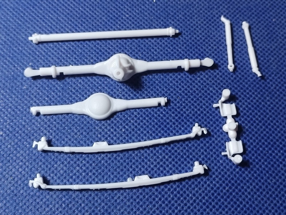 🌟 Rear End & Suspension 1971 Duster 1:25 Scale 1000s Model Car Parts 4 Sale.
