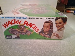 Wacky Races: THE COMPACT PUSSYCAT w/Penelope Pitstop Press Together Model Kit!