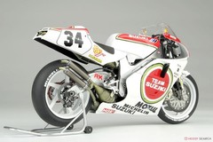 Platz BEEMAX 1/12 Suzuki RGV-Γ XR79 1993 WGP500 Champion Schwantz BX13001 New