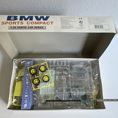 Dragon 1:24 BMW Rieger Tuning w/Rieger rims Sports Compact Yellow Car Model Kit