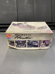 1997 PLYMOUTH PROWLER WITH TRAILER 1/25 AMT / ERTL OPEN BOX – Brand new