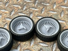 1/24 Scale: 24-Inch “Dayton Lowrider” Wheels And Tires; Resin;1/25