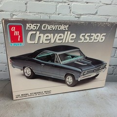 AMT ERTL 1967 Chevrolet Chevelle SS396 1/25 Open Complete Model Kit