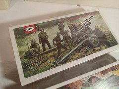 UPC Scorpion Swiss Armored Assault Car and 105 Howitzer sealed lot 2