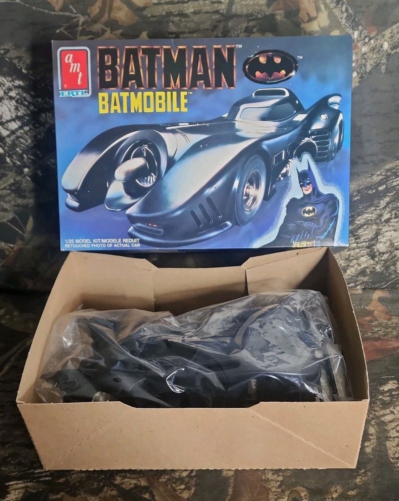CIB 1:25 AMT ERTL BATMOBILE BURTON 1989 DC BATMAN MOVIE MODEL CAR KIT CJ