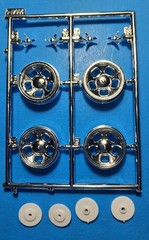 HALIBRAND WHEELS – 30 FORD WOODY STREET ROD – REVELL – MODEL CAR KIT PARTS LOT