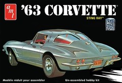 1963 Chevy Corvette 1:25 Scale Model kit