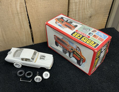Vintage AMT Super Boss Funny Car Mustang Model Kit No. 6753-150 SEE PICS S1