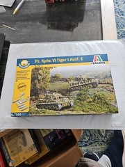 Italeri 7505 1:72 Pz.Kpfw.VI Ausf.E Tiger I (Fast Assembly)
