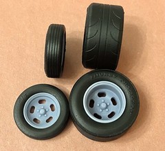 1/24 Scale: 17/15-inch Classic Five Slot Wheels W/Drag Slicks; Resin