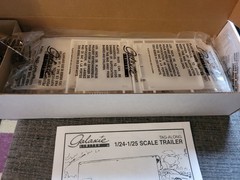 Galaxie 1/24-1/25 (T-24) 24′ Tandem Axle Tag-Along Trailer Model Kit Limited Ed