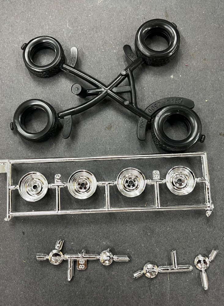 #13 TIRES & Chrome Reverse WHEELS Model Kit PARTS McM 1/25 1/24